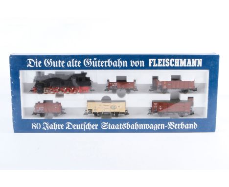 Fleischmann Zugpackung 4886, Spur H0, 6-teilig, Alterungsspuren, im leicht besch. OK, sonst noch Z 2