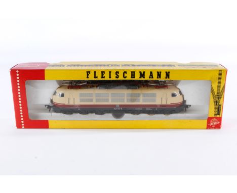 Fleischmann E-Lok ”103 118-6” 4375, Spur H0, creme/rot, Alterungsspuren, im leicht besch. OK, Z 2