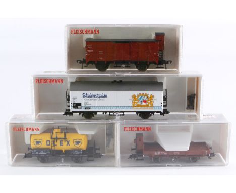 4 Fleischmann Wagen, Spur H0, Alterungsspuren, je im leicht besch. OK, meist Z 2-3