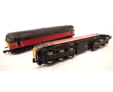 Graham Farish N gauge class 47 47479 'track 29' red, and a 47814 damaged body and chassis. P&amp;P Group 2 (£18+VAT for the f