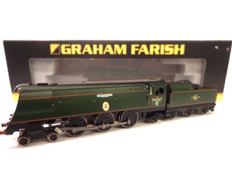 Graham Farish B of B class loco 34067 Tangmere in BR Green, late crest. P&amp;P Group 1 (£14+VAT for the first lot and £1+VAT