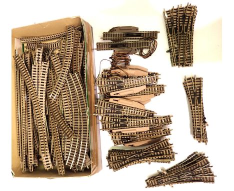 Fleischmann N gauge track and x18 points/crossings and x11 electric points/uncouplers. P&amp;P Group 1 (£14+VAT for the first