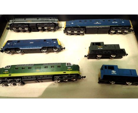 Six N gauge diesels; Lima x2 Deltic, x1 CL 31, x2 040 shunters and Trix Hermes. P&amp;P Group 1 (£14+VAT for the first lot an