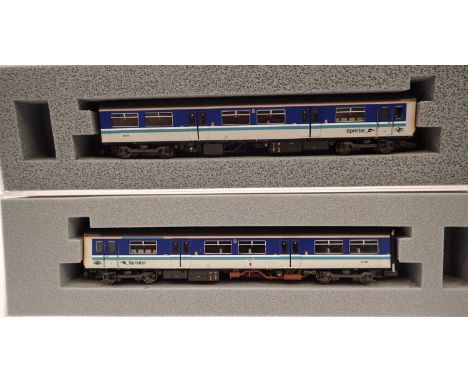 Graham Farish sprinter two car set. P&amp;P Group 2 (£18+VAT for the first lot and £3+VAT for subsequent lots) 