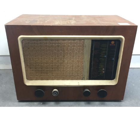 A vintage Rye valve radio, a portable gramophone and an Avon tape recorder (3)