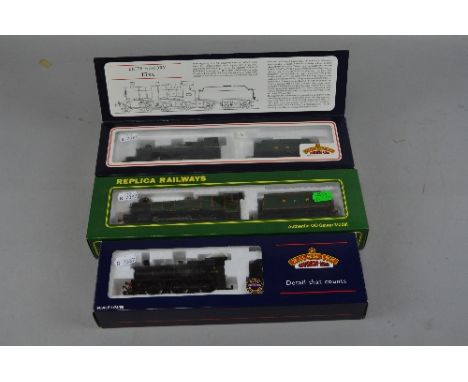 THREE BOXED OO GAUGE LOCOMOTIVES OF G.W.R. ORIGIN, Replica Railway Hall Class 'Thornbridge Hall' No.6964 (Code rename/numberi