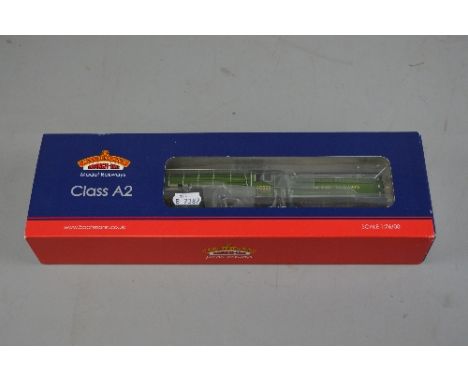 A BOXED BACHMANN OO GAUGE CLASS A2 LOCOMOTIVE, 'Blue Peter' No.60532, B.R. green livery (31-527K), Limited Edition produced f