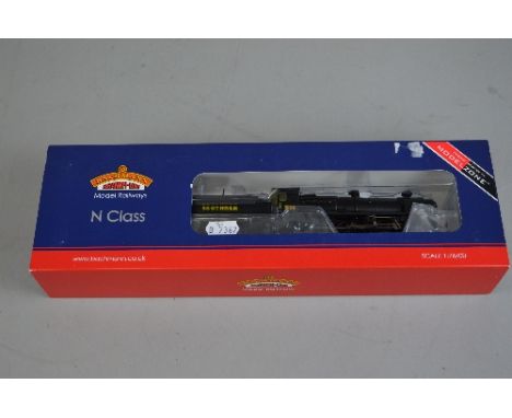 A BOXED BACHMANN OO GAUGE N CLASS LOCOMOTIVE, No.1860, S.R. black livery (32-150V) Limited Edition produced for Modelzone com
