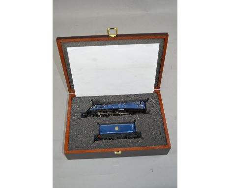 A BACHMANN OO GAUGE A4 CLASS LOCOMOTIVES, 'Dwight D. Eisenhower', No.60008, B.R. blue livery (31-953A), Limited Edition, comp