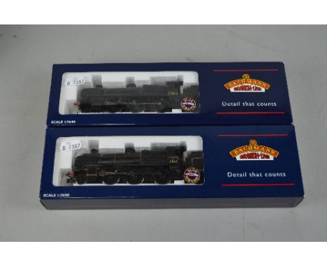 TWO BOXED BACHMANN OO GAUGE MAUNSELL CLASS N LOCOMOTIVES, No.31813, (Code 3/4 repaint/renumbering from No.31862) (32-161), bl