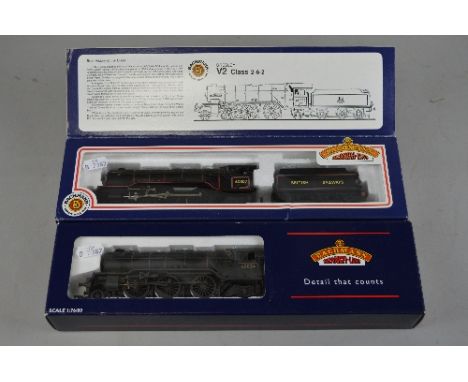 TWO BOXED BACHMANN OO GAUGE CLASS V2 LOCOMOTIVES, No.60807 (31-553) and No.60834 (31-562), both in B.R. black livery (60834 w