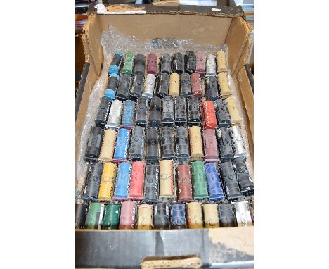 A QUANTITY OF BOXED AND UNBOXED OO GAUGE BACHMANN TANK WAGONS, assorted types and liveries, includes some sets and Limited Ed