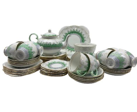 Royal Grafton 'Frinton' pattern tea set, comprising teapot, ten tea cups, twelve saucers, six tea plates, six medium-sized pl