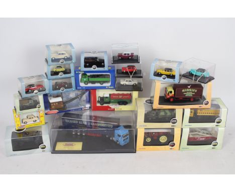 Oxford - Base Toys - Corgi Trackside - Classix - 22 boxed vehicles in 1:76 scale suitable for railway layouts including limit