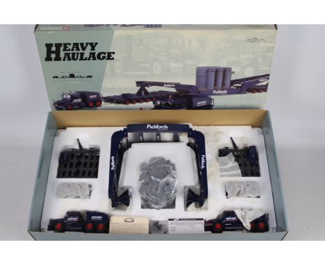 Corgi Heavy Haulage - A boxed Corgi Heavy Haulage Limited Edition 1:50 scale #18005 'Pickfords International Ltd.' Scammell C