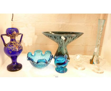 Five items of glass including pig paperweight