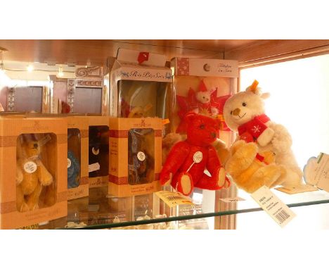 Eleven various Steiff Bears including 4 boxed Club Gift Bears, Roly Poly Santa ( boxed), Teddy Bear I'm stern (Boxed), a Stei