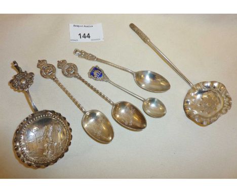 Dutch 930 silver caddy spoon with figural decoration to bowl. Two Royal Mail Steam Packet Line silver-plated spoons, with two