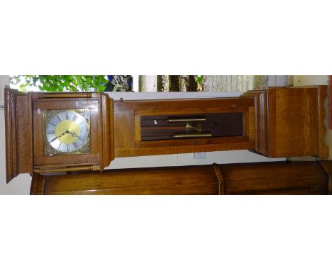 A modern oak longcase clock, with square brass dial and 30-hour movement, H203cm 