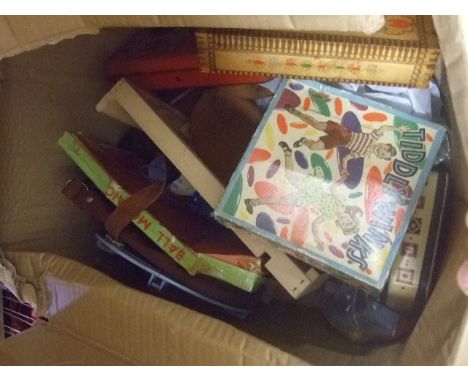 A BOX OF RETRO/ VINTAGE TOY AND GAMES 