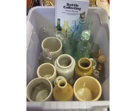 BOX OF VINTAGE BOTTLES AND JARS 