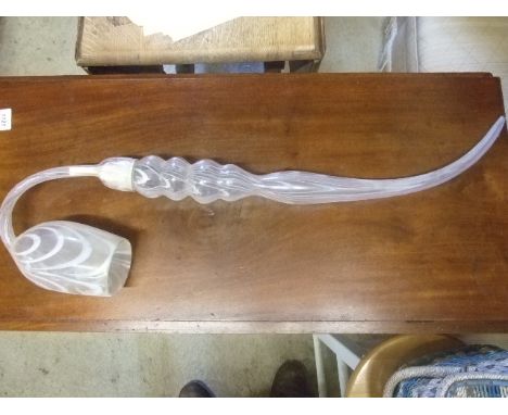 LARGE ORNAMENTAL GLASS MALISE PIPE (82CM)