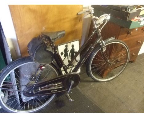 VINTAGE LADIES RALEIGH CYCLE