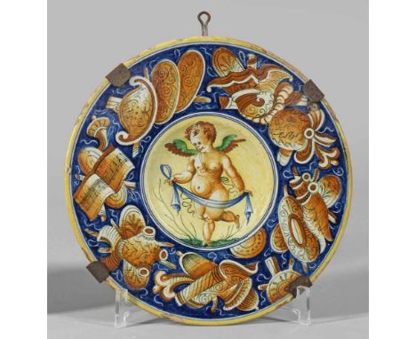   Kleiner Renaissance-Majolikateller mit Engel  Kleiner Renaissance-Majolikateller mit Engel    Kleiner Renaissance-Majolikat