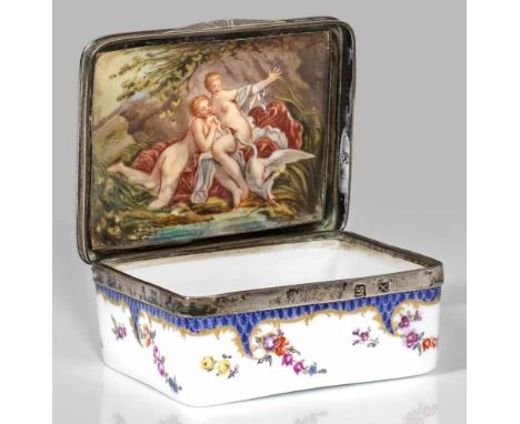   Tabatiere mit mythologischer Szene  Tabatiere mit mythologischer Szene    Tabatiere mit mythologischer Szene    Deckel- und
