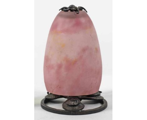  Kleine Art Déco-Tischlampe von Daum Frères  Kleine Art Déco-Tischlampe von Daum Frères    Kleine Art Déco-Tischlampe von Da