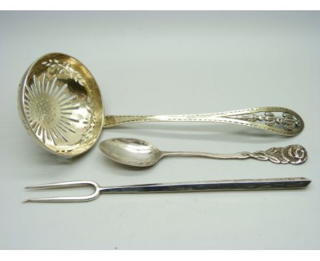 A continental silver ladle and other continental silver, 88g 