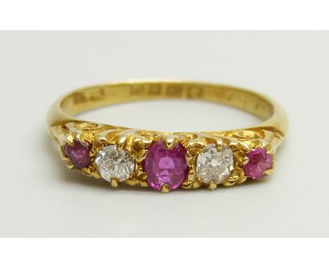 An 18ct gold, ruby and diamond ring, London 1915, 2.5g, K/L 