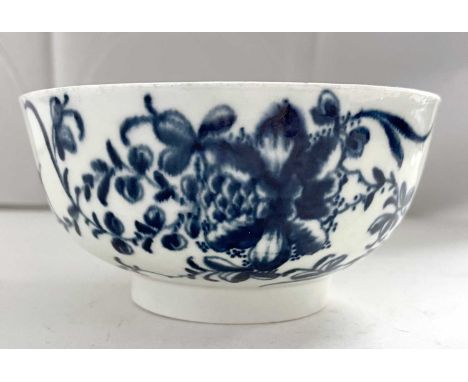 A Worcester porcelain bowl circa 1770 with blue design with flowers, 12cm diameter
