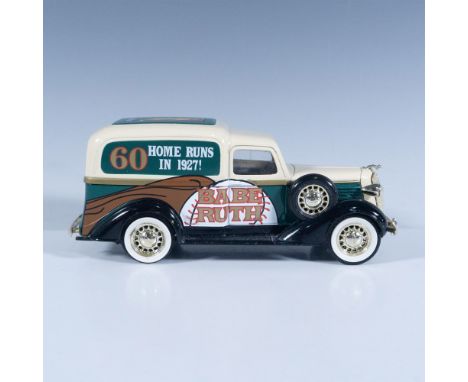 Die-cast metal with plastic parts, 1:24 scale replica of this limited edition, American icon. On the bottom is a key which op