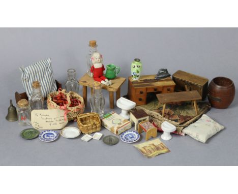Various items of vintage doll’s house furniture &amp; effects.