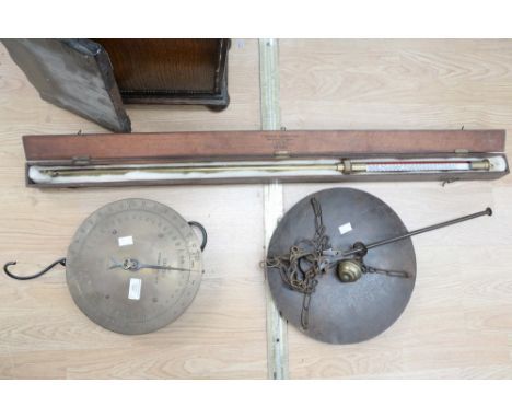 Scientific instruments to include an LMS thermometer, Salter spring balance and scales (3) 