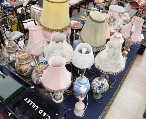 A large collection of table lamps and shades including Oriental, alabaster, spelter, ceramic etc (approx. 21 plus shades unde