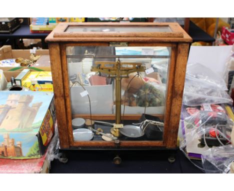 Cased weight scales 