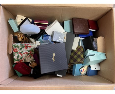 A very large collection of mixed vintage costume jewellery.