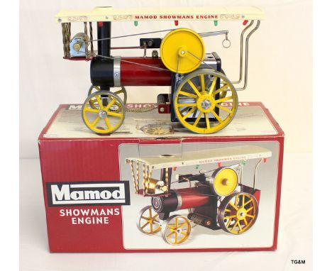 A Mamod showman's engine steam model
