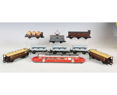 Four Trix gauge HO railway items, comprising No. 22729 Serie Rbe 2/4 1004 railcar with pantograph SBB-CFF, No. 22477 GW 2 L 8