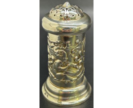 An attractive silver pepperette decorated with cherubs to the base and a floral design to the head, London 1895, maker Willia