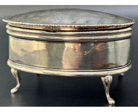 A miniature silver trinket box on cabriole feet, Birmingham 1918, maker Sydney &amp; Co,