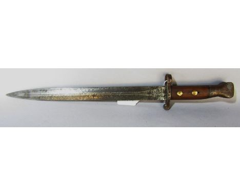 A Victorian British Army bayonet with V.R. to blade, overall length 42cm 