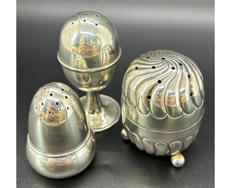 Three silver salt/pepper shakers in various designs, mixed makers, weight 1.6 oz 