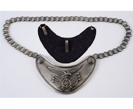 LUFTWAFFE FLAK R 25 UNIT MARKED STANDARD BEARER'S PARADE GORGET  of five-piece, sheet metal and alloy construction, bearing a