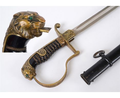 DAS DEUTSCHE HEER - LION'S HEAD SABRE FOR OFFICERS OF THE CAVALRY with a 78.5cm slightly curved polished blade, knuckle-bow h