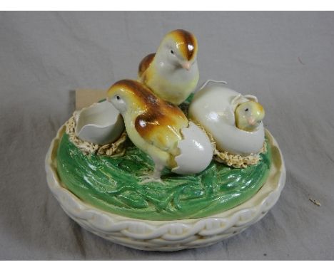 A Sevres style trinket box with ducks on the lid - 20cm x 15cm