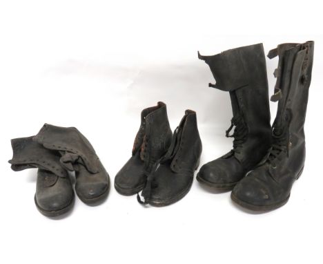 Pair WW2 Pattern Dispatch Rider's Bootsblack leather, high legs boots.   Lace up front.   Top secured by triple strap panel w