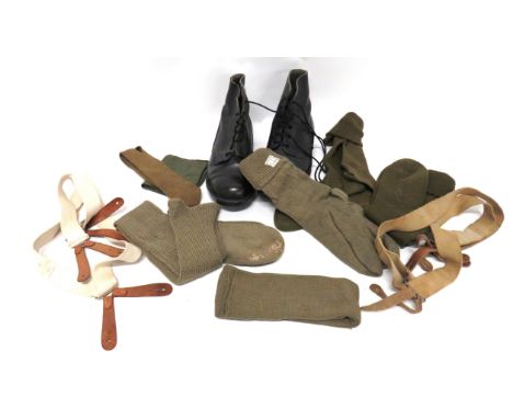 Selection Of WW2 And Later Uniform Accessoriesconsisting 4 pairs of military woollen socks.   Various dates ... Pair of Scott